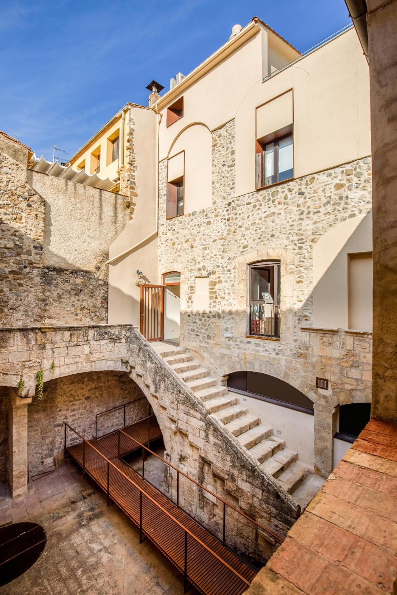 Can Cintet 21Nuevo Apartamento Moderno En Бесалу Экстерьер фото