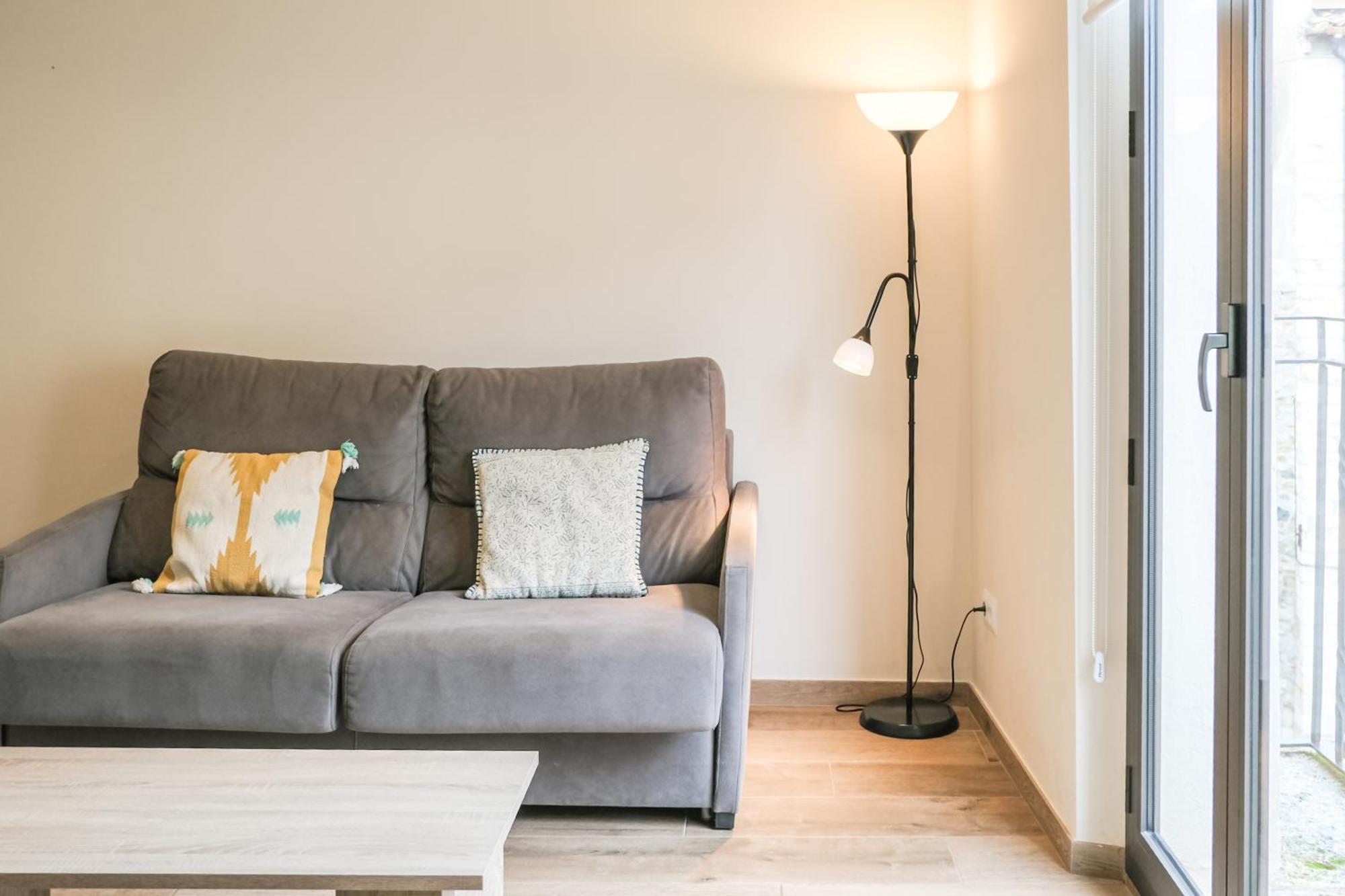 Can Cintet 21Nuevo Apartamento Moderno En Бесалу Экстерьер фото