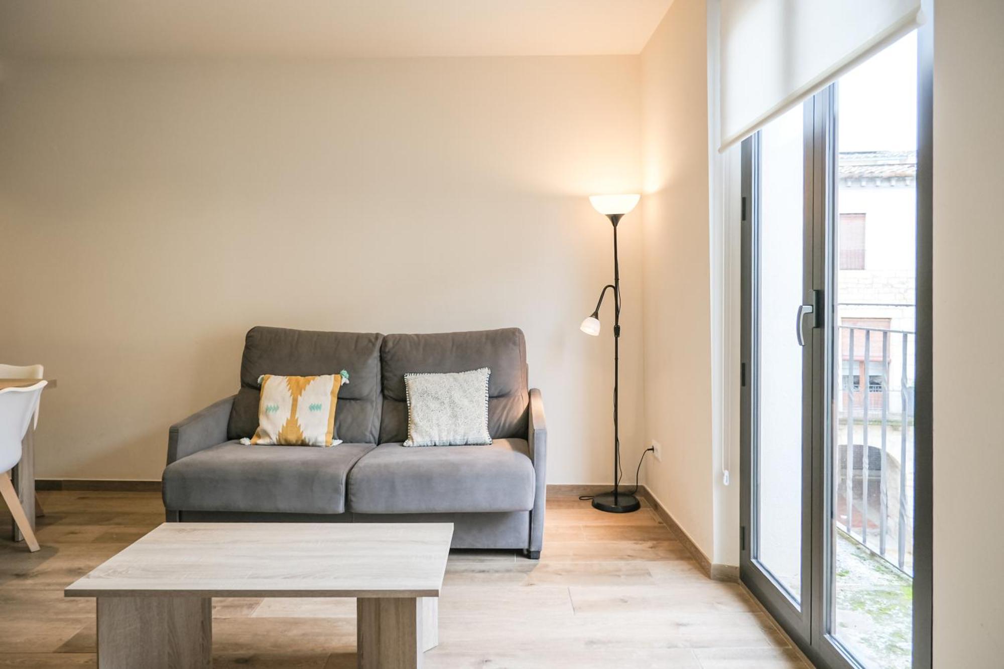 Can Cintet 21Nuevo Apartamento Moderno En Бесалу Экстерьер фото